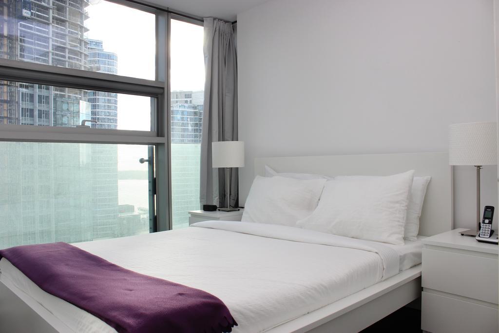 Atlas Suites- Furnished Apartments-College Street, Toronto Bagian luar foto