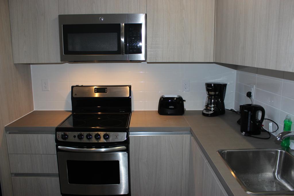 Atlas Suites- Furnished Apartments-College Street, Toronto Bagian luar foto