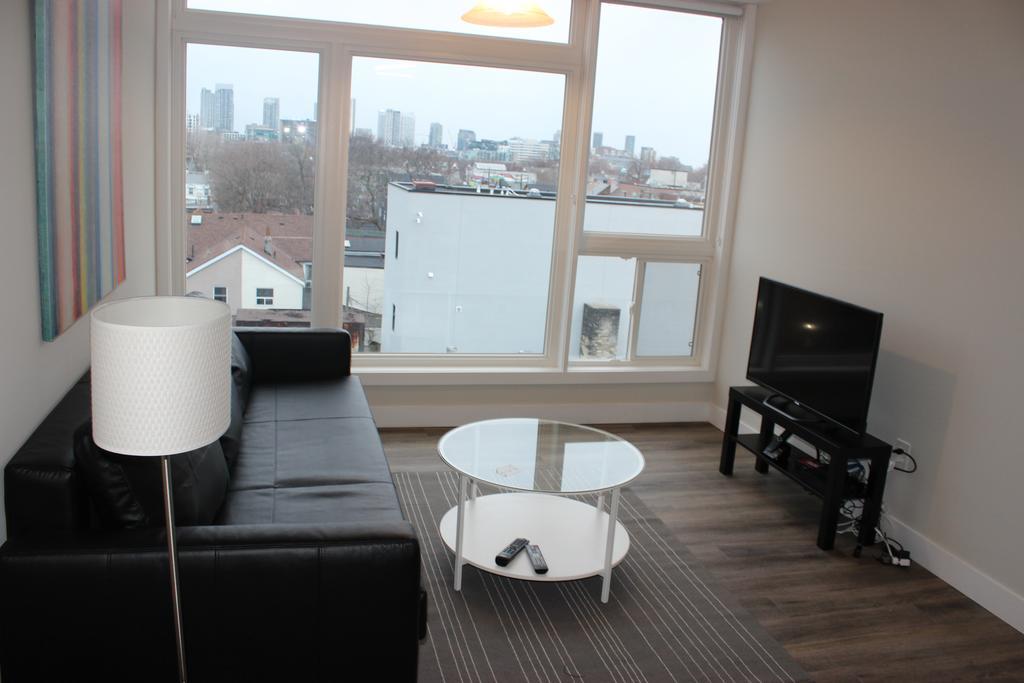 Atlas Suites- Furnished Apartments-College Street, Toronto Bagian luar foto