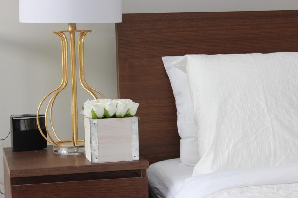 Atlas Suites- Furnished Apartments-College Street, Toronto Bagian luar foto