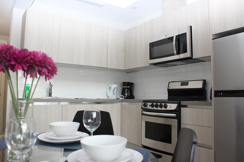 Atlas Suites- Furnished Apartments-College Street, Toronto Bagian luar foto
